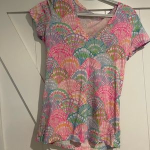 Lilly Pulitzer tee shirt